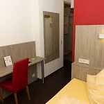 Krone Garni Hotel