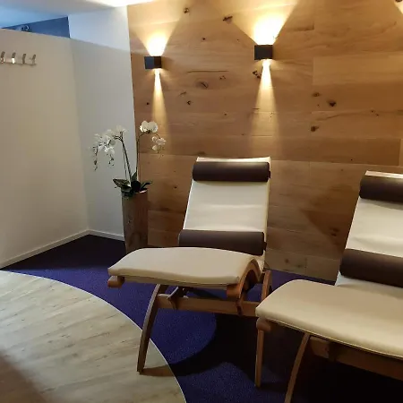 Hotel Krone Garni Deckenpfronn
