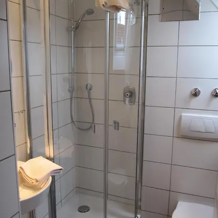 Hotel Krone Garni Deckenpfronn