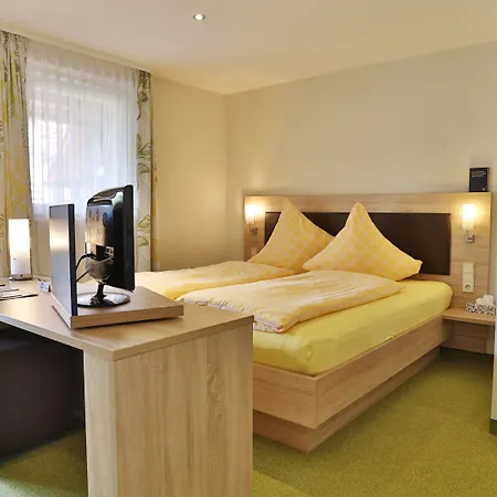 Krone Garni Otel Deckenpfronn