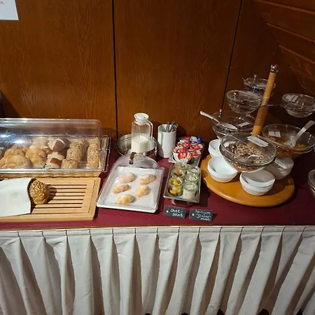 Krone Garni Hotel 3*
