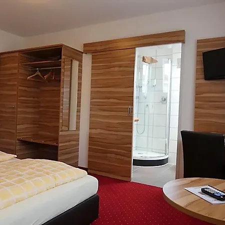 Hotel Krone Garni 3*