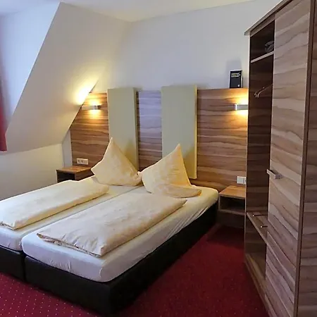 Krone Garni Hotel Deckenpfronn