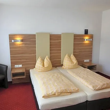 Hotel Krone Garni 3*