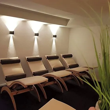 Hotel Krone Garni Deckenpfronn