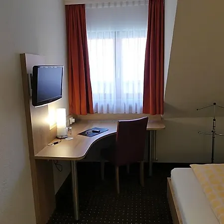 Krone Garni Hotel 3*