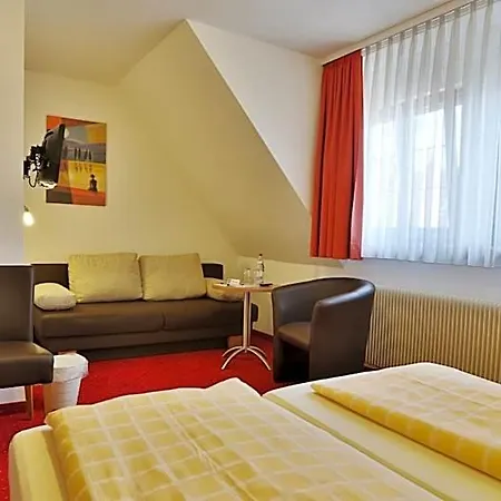 Krone Garni 3*