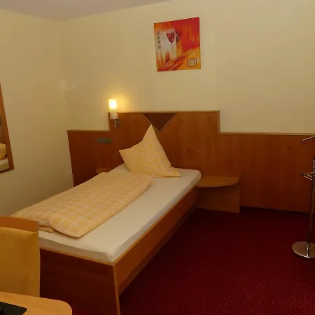 Hotel Krone Deckenpfronn