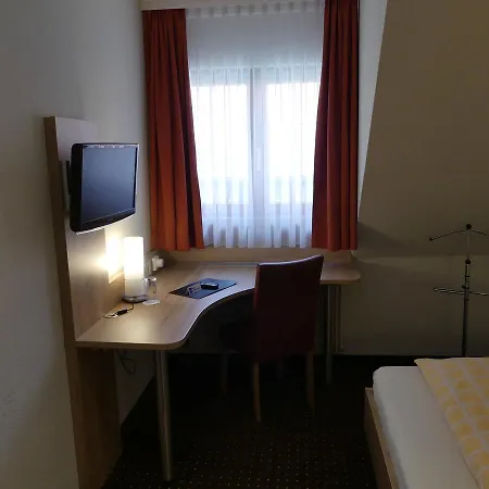 Krone 3* Deckenpfronn