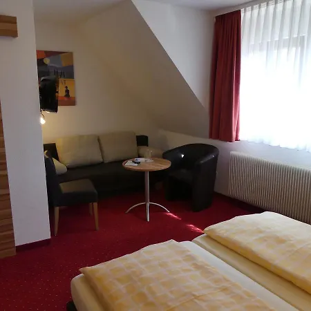 Krone Garni Hotel Deckenpfronn