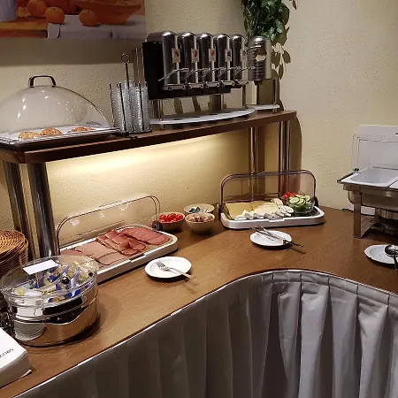 Krone Garni Hotel 3*
