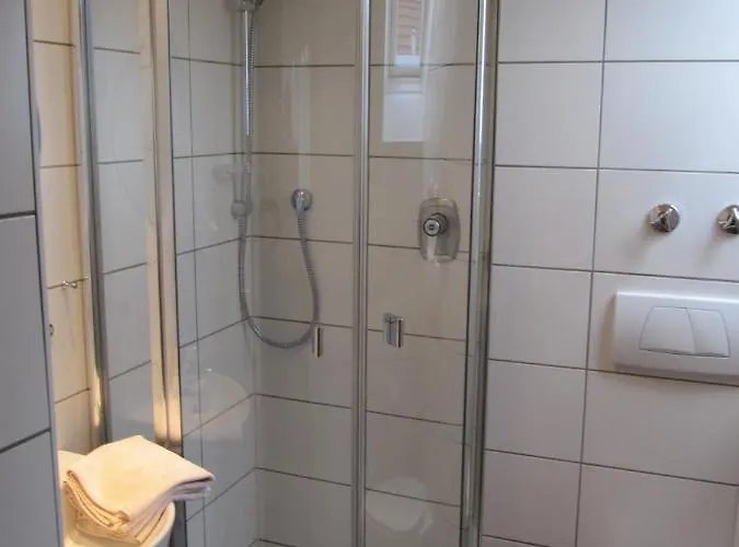 Hotel Krone Garni Deckenpfronn