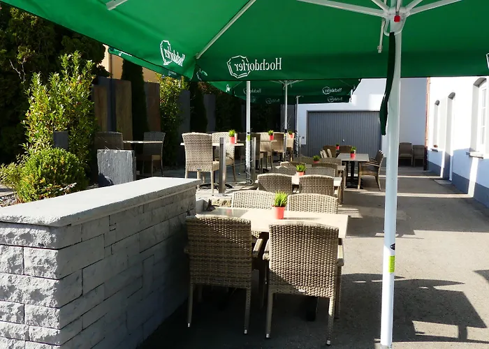 Krone Garni 3* Deckenpfronn