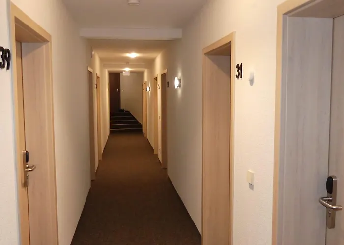 Krone Garni Szálloda Deckenpfronn