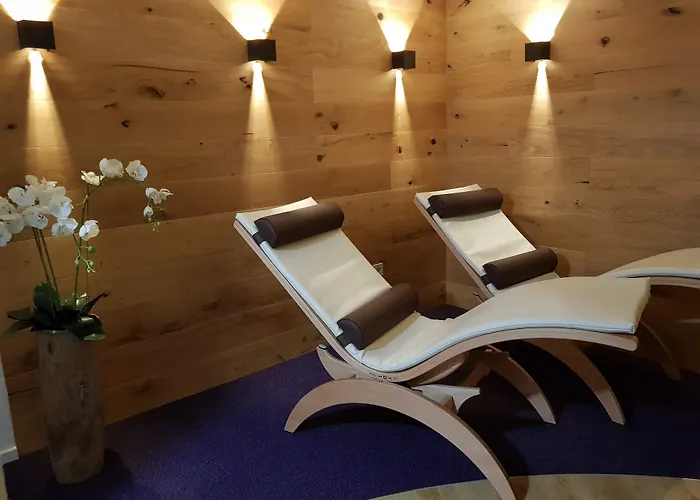 Krone Garni 3* Deckenpfronn