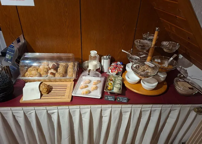 Krone Garni Hotel 3*